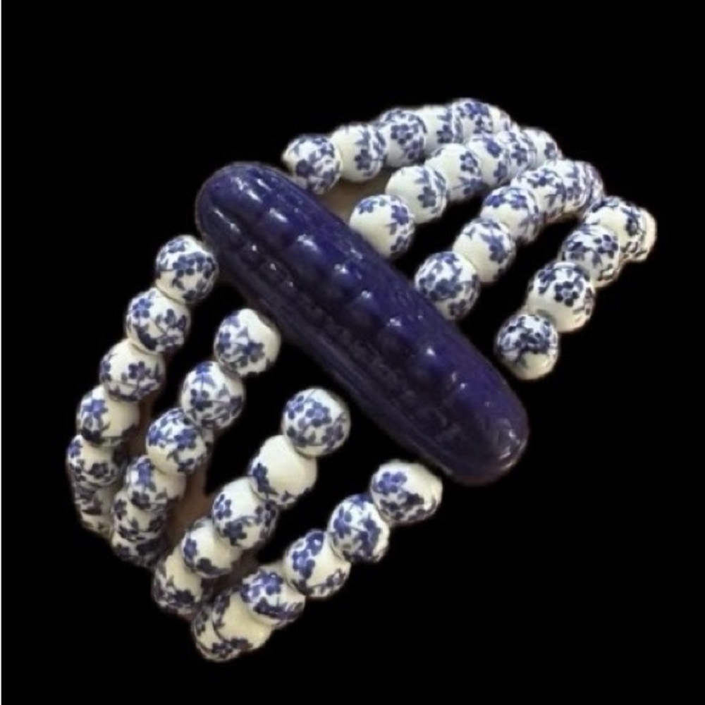 Elegant Blue and White Beaded Bracelet